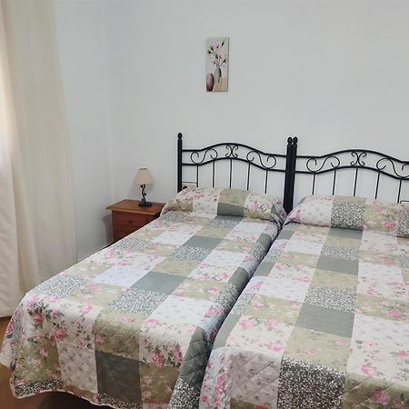 Casa Rural El Laurel Con Piscina Privada โกนิล เด ลาฟรอนเตรา ภายนอก รูปภาพ
