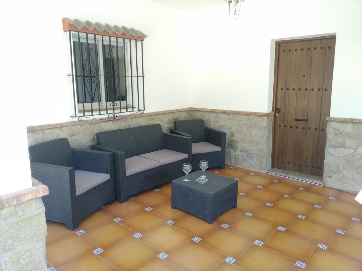 Casa Rural El Laurel Con Piscina Privada โกนิล เด ลาฟรอนเตรา ภายนอก รูปภาพ