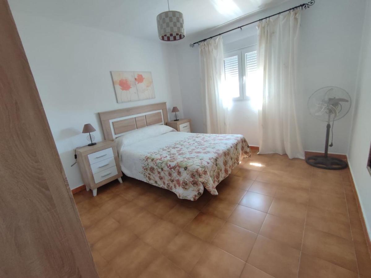 Casa Rural El Laurel Con Piscina Privada โกนิล เด ลาฟรอนเตรา ภายนอก รูปภาพ